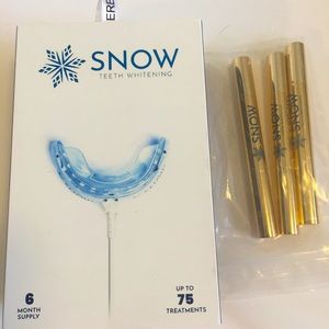 Snow Teeth Whitening System